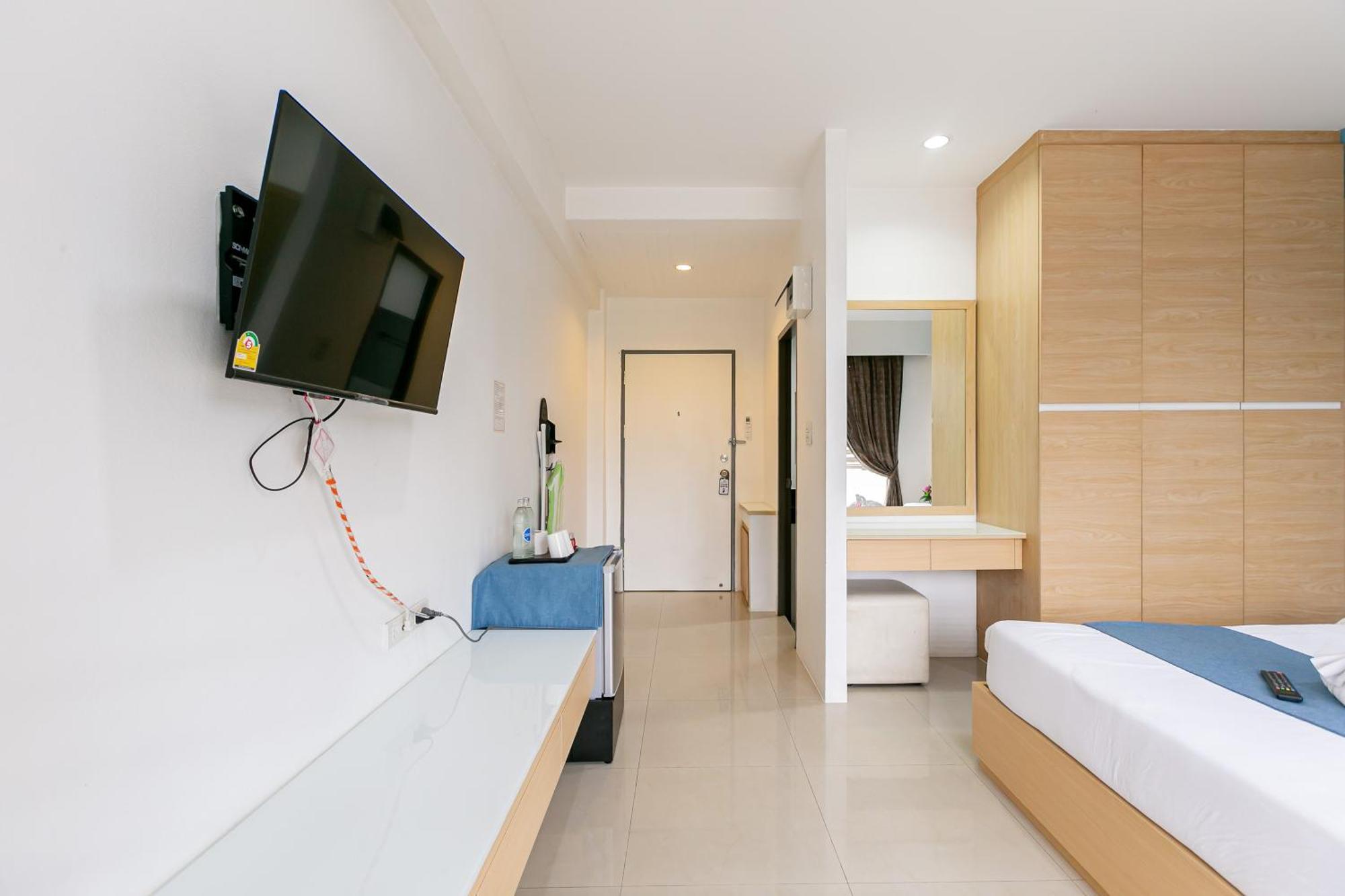 Ruan Plaisoi Apartment Bangkok Extérieur photo