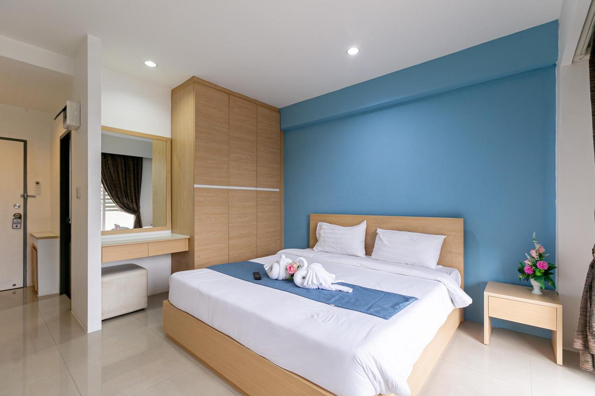 Ruan Plaisoi Apartment Bangkok Extérieur photo